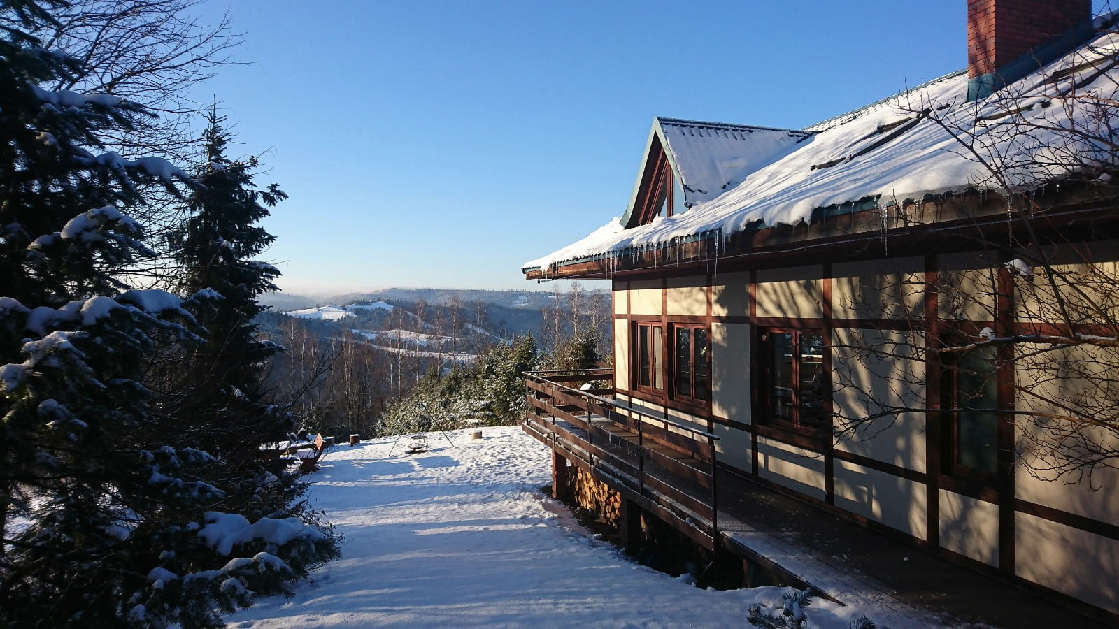 Dom przy lesie Wisła